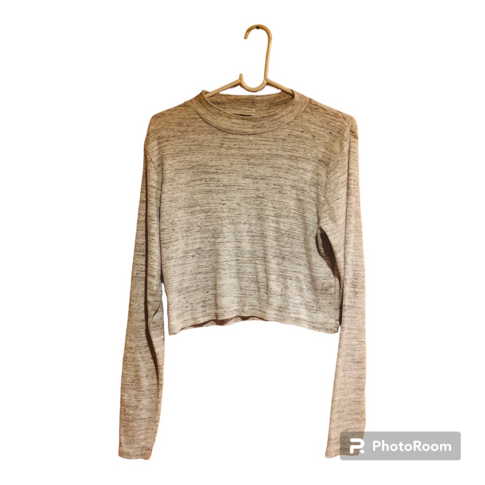 Divided by H&M cropped shirt.